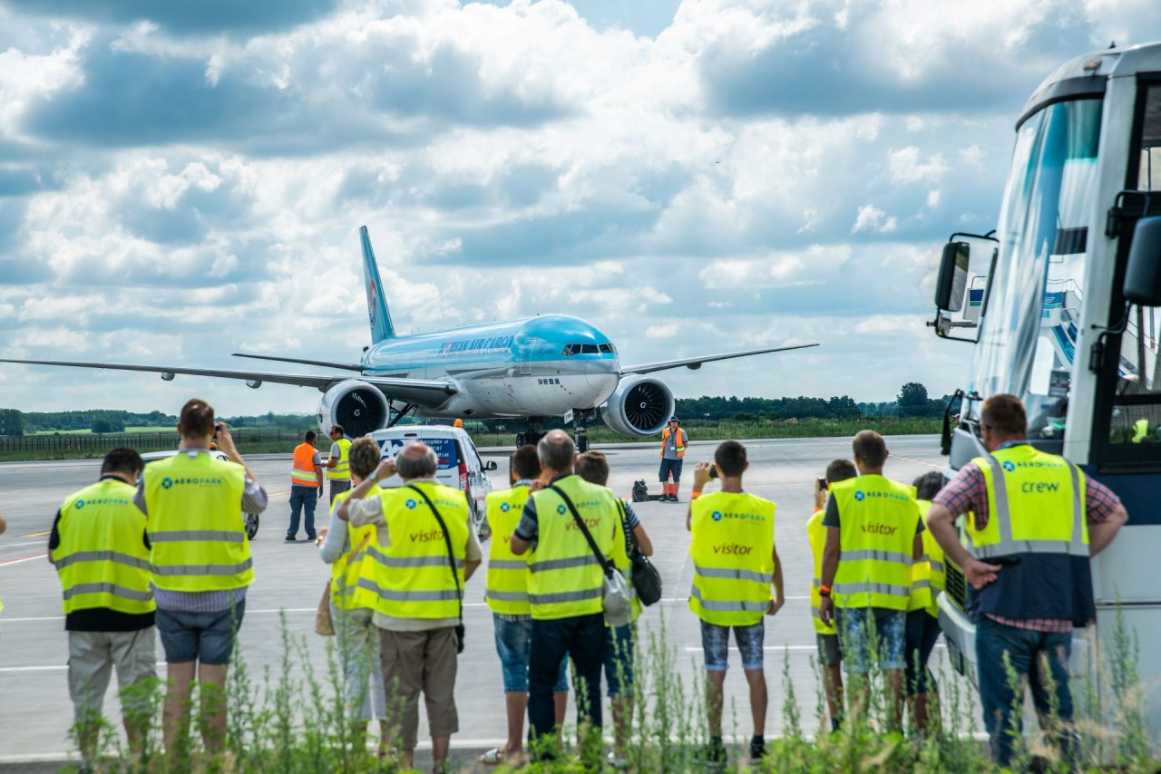 Tours del Aeropuerto de Budapest: Aviones Grandes, Emociones Aún Mayores