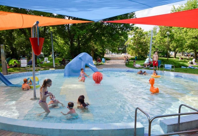 Noches en Kiskunmajsa: Diversión termal todo el año