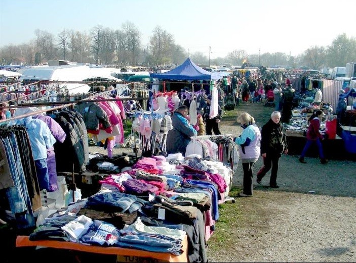 ¡Vuelven los domingos de mercadillo en Jászapáti en 2026!