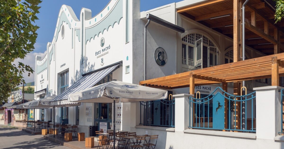 Budapest’s Dairy-Free Chimney Cakes Every Wednesday And Friday